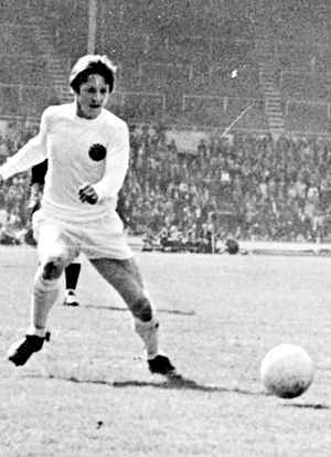 Alan Harris at Wembley in the first ever FA Trophy final in 1970 – Telford lost, but came back to win the trophy in the following year.