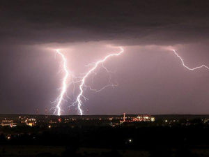 Supporting image for story: Thunderstorms warning for Shropshire and Mid Wales