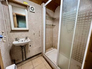 The shower room