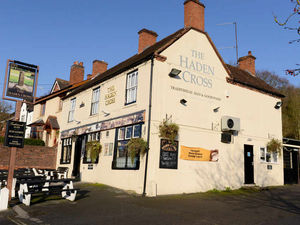 Supporting image for story: Fight on to block store plans for popular Black Country pub car park