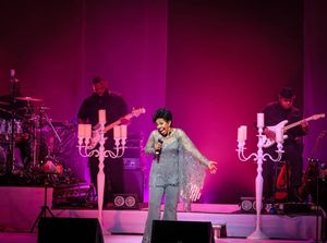 Gladys Knight at the Symphony Hall. Pic by Aden Southall