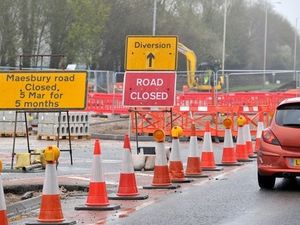 Supporting image for story: HGV battle continues at busy A483 roadworks near Oswestry
