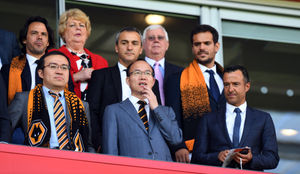Jorge Mendes alongside Jeff Shi (AMA Sports)