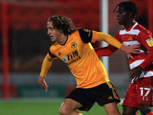 Supporting image for story: Fabio Silva: It's amazing to be learning at Wolves