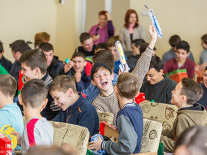 Supporting image for story: Appeal for Christmas shoe box donations