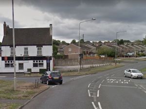 Supporting image for story: Two men arrested after crash following police pursuit in Coseley