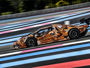 Supporting image for story: Lamborghini teases track-only hypercar