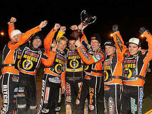 Supporting image for story: Wolves speedway take the trophy