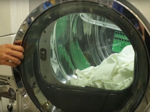 Supporting image for story: This ultrasonic clothes dryer could dry items in half the time 