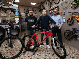 Supporting image for story: Teenage Ukrainian refugee delighted at bike gift from Newport community