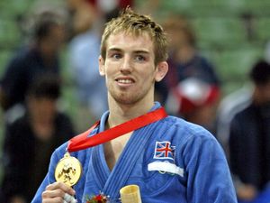 Supporting image for story: Craig Fallon: Telford world judo champion 'killed himself after sending email to partner'