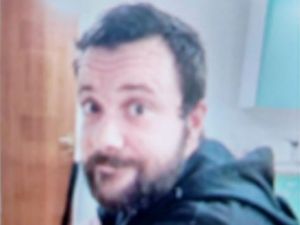 Supporting image for story: Police appeal for help finding 37-year-old reported missing