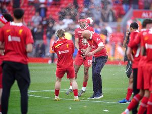 Supporting image for story: Arne Slot says Liverpool need ‘elite mentality’ to retain Premier League title