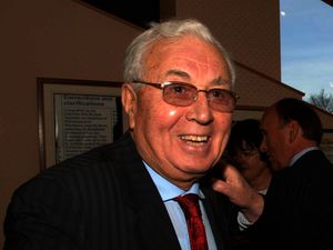 Supporting image for story: Sir Doug Ellis: A man who split opinion but forever had Aston Villa in his heart