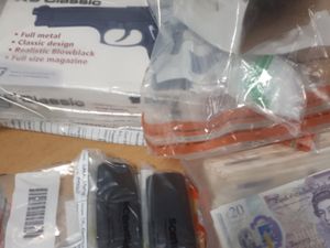 Supporting image for story: Man arrested in police raid on Bridgnorth home 