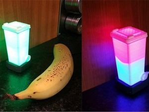 Supporting image for story: This ingenious little lamp lights up to tell you which colour of bins to put out