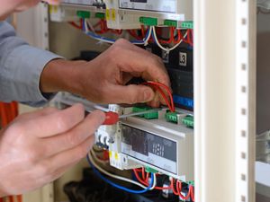 Supporting image for story: Britons at growing risk of rogue traders due to AI, Checkatrade boss says