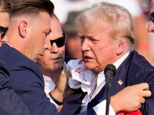 Supporting image for story: Trump heads to Republican convention as authorities probe assassination attempt