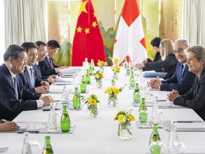 Swiss and Chinese leaders