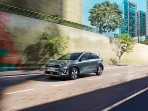 Supporting image for story: Kia recalls hybrids and plug-in hybrids because of overheating risk