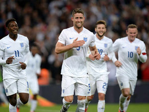 Supporting image for story: Poll:  Should English sports teams sing God Save the Queen?