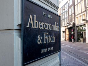 Supporting image for story: Ex-Abercrombie boss charged with running worldwide ‘sex trafficking business’