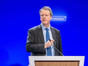 Supporting image for story: Cabinet minister ‘claimed to have won £2,000 betting on election date’