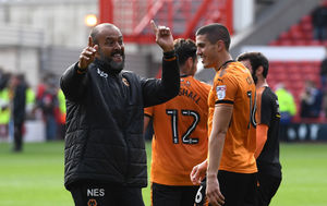 Dancing at Nottingham Forest (© AMA / Sam Bagnall)