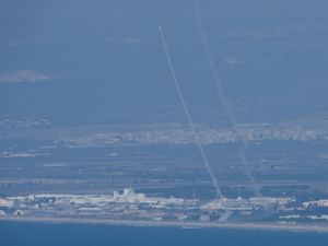 Supporting image for story: Defence Secretary to chair emergency Cobra meeting amid Middle East tensions