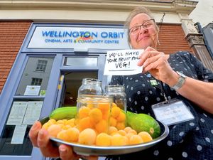 Supporting image for story: Wellington community centre in call for surplus fruit and veg