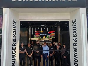 Supporting image for story: Merry Hill foodies welcome new milestone Burger & Sauce branch