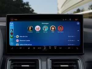 Supporting image for story: Apple to roll out CarPlay updates with new features and fresh design