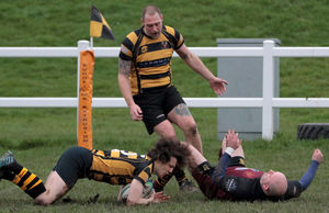 Action from Hornets’ Midlands 3 West (North) victory against Willenhall   Pic: John Cutts