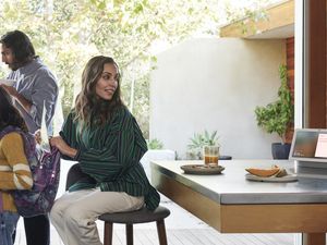 Supporting image for story: Google Assistant to allow reminders to be assigned to others