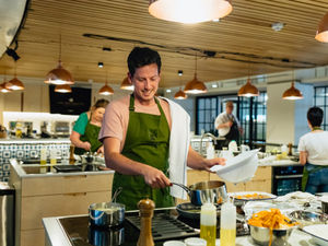 Supporting image for story: Birmingham cook crowned winner of Great Yorkshire Pudding Challenge