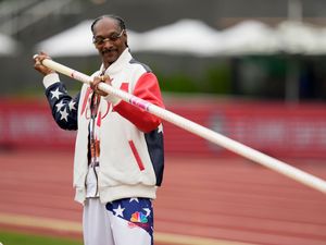 Supporting image for story: ‘Ya digggg?’ Snoop Dogg to carry Olympic torch in final stages of relay