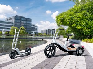 Supporting image for story: BMW showcases cargo bike and e-scooter concepts