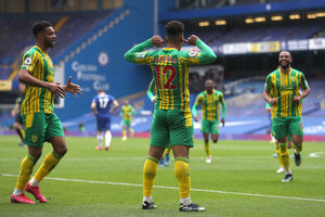 Matheus Pereira of West Bromwich Albion puts his fingers in his ears as he celebrates after scores a goal to make it 1-2. (AMA)