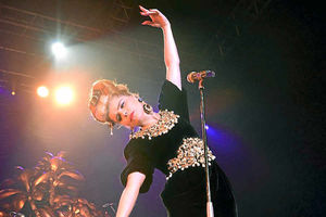 Supporting image for story: Review: Paloma Faith, Wolverhampton Civic Hall,