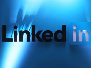 Supporting image for story: LinkedIn reaches 500 million members and names London its most connected city 
