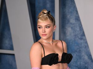 Supporting image for story: Florence Pugh reflects on being told to lose weight in Hollywood