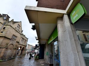 Supporting image for story: Fewer claiming unemployment benefits in Shropshire