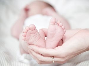 Supporting image for story: Mother and baby skin-to-skin bonding rates improve at Shropshire trust