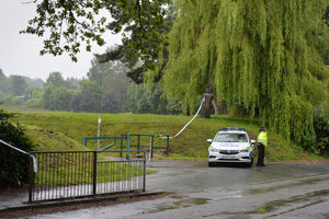 Police block entry to the park
