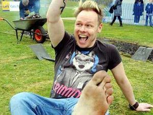 Supporting image for story: Hot-footing it for cat charity at RAF Cosford