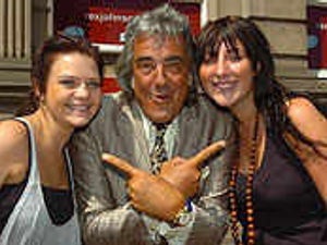 Supporting image for story: Golden David opens gem of a shop