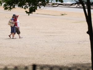 Supporting image for story: What are the UK weather records for July?