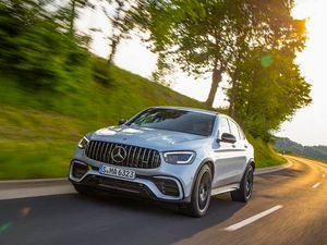 Supporting image for story: First drive: The Mercedes-AMG GLC 63 S brings brutish V8 power to a practical, premium package