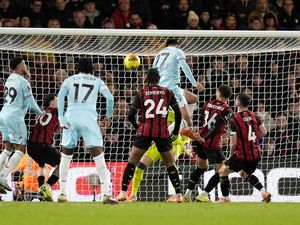 Supporting image for story: Armando Broja scores late equaliser at Bournemouth to end Burnley’s losing run
