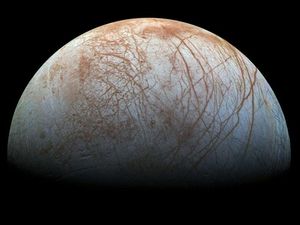 Supporting image for story: Ice shards 50ft tall may cover surface of Jupiter moon